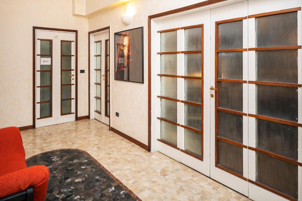 Central Apartment ميلان المظهر الخارجي الصورة